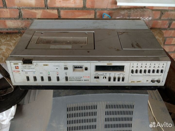 Видеомагнитофон электроника вм12