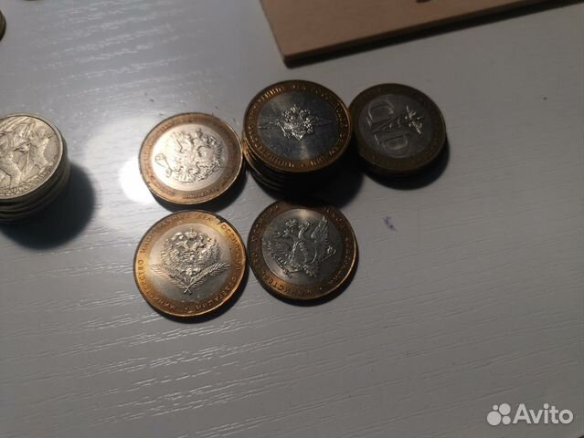 Юбилейные монеты