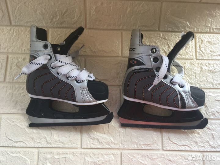 Коньки детские,хоккейные размер 29