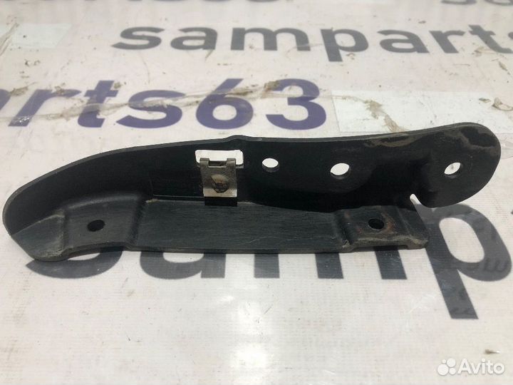 Брызговик задний левый Audi A8 D4