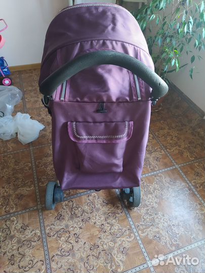 Прогулочная коляска