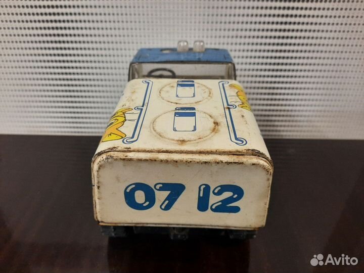 Игрушка машинка железная СССР