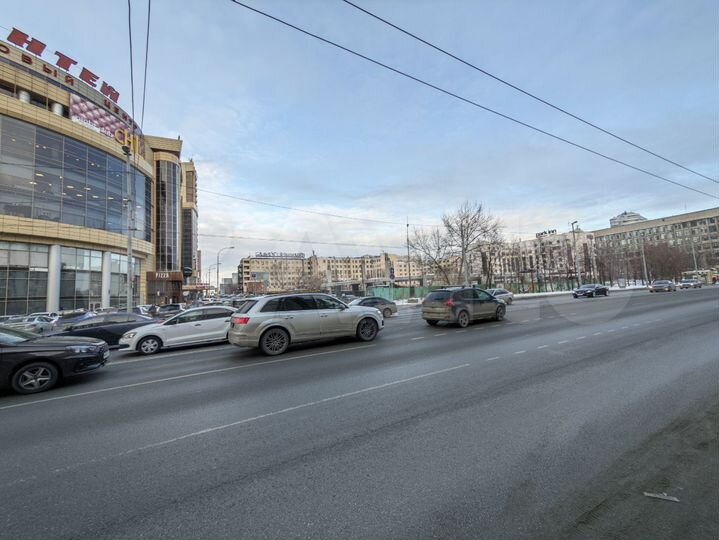 Торговая площадь, 3555 м²