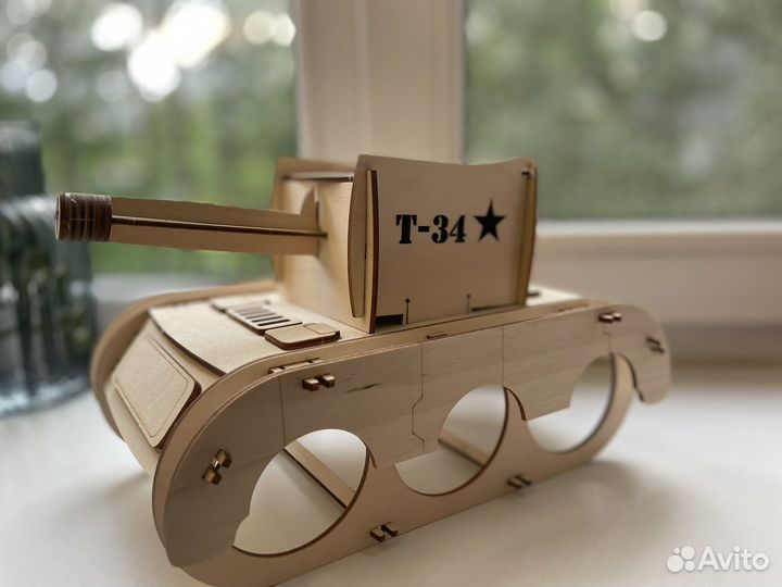 Деревянный танк т-34
