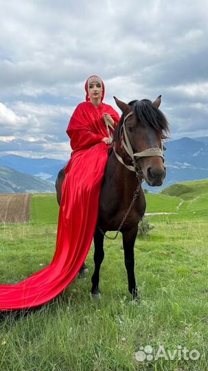 Атласное платье на прокат