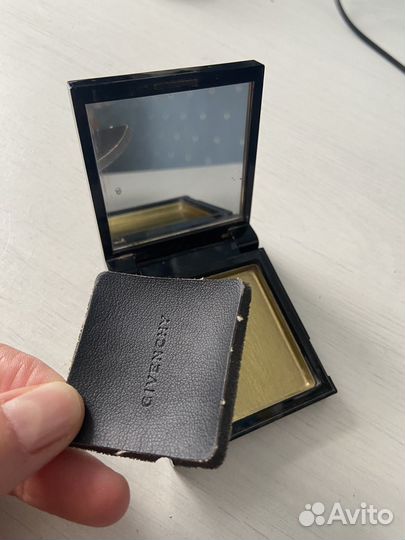 Палетка от пудры Givenchy