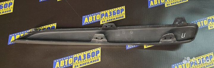 Накладка переднего бампера правая Opel Astra