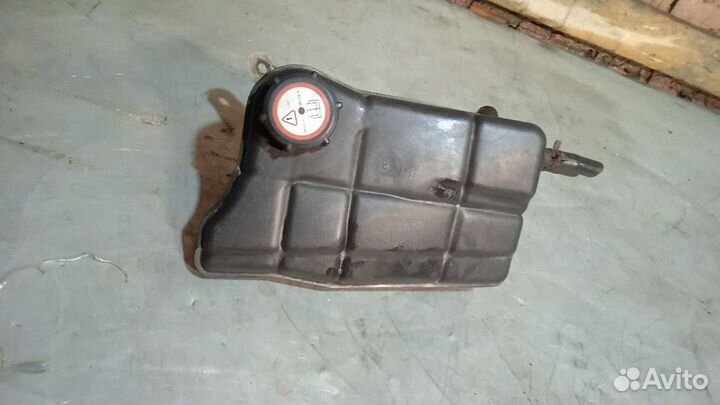 Бачок расширительный Audi A4 B5 1996