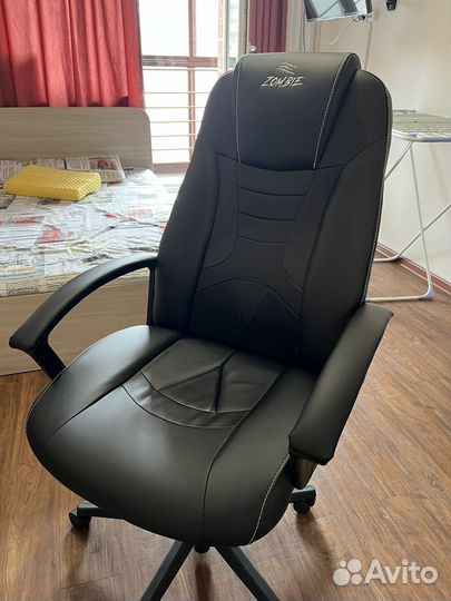 Компьютерное кресло