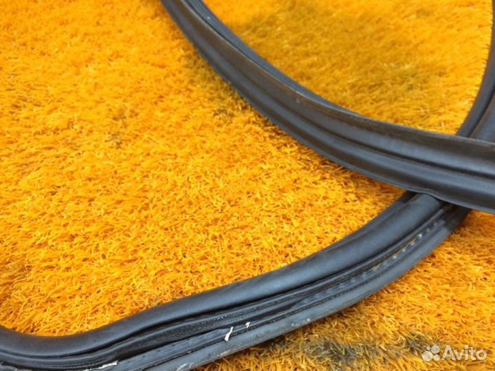 Уплотнитель багажника Mercedes-Benz E-Class W212