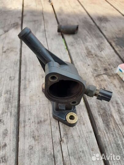 Корпус термостата 31105 Крайслер