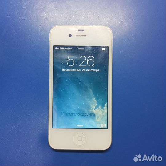 Телефон iPhone 4