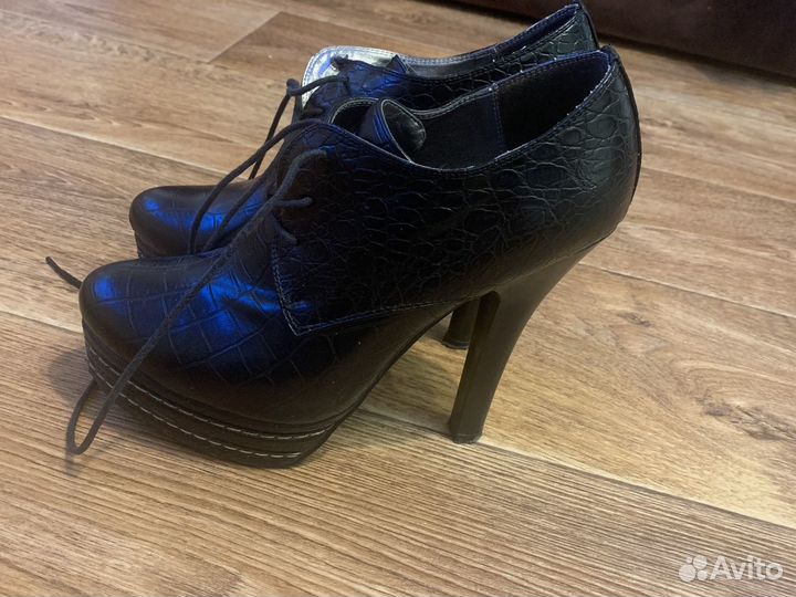 Ботиольоны