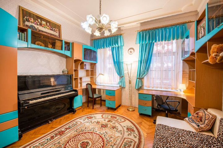 Комната 17 м² в 4-к., 2/6 эт.