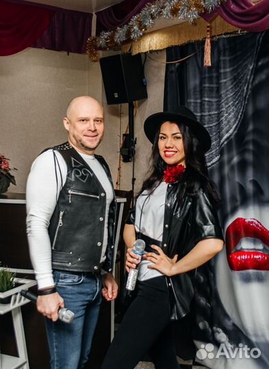 Ведущая и Диджей вокалист