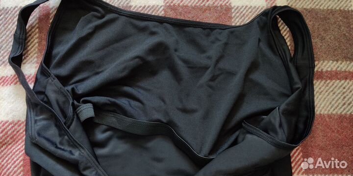 Купальник женский слитный новый для бассейна