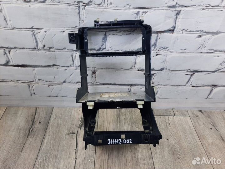 Рамка (накладка) магнитолы volvo C70 97-02