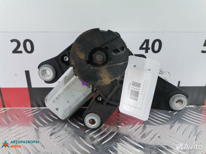 Моторчик заднего стеклоочистителя (дворника)