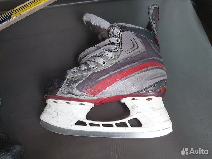 Коньки хоккейные детские 33,5 размер bauer