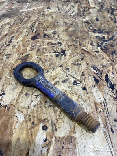 Крюк буксировочный Шкода Октавия А5