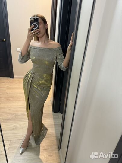 Вечернее платье блестящее