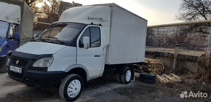 Водитель с личным автомобилем газель