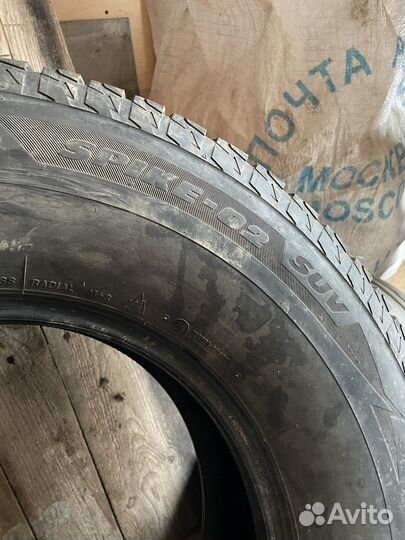 Bridgestone Blizzak Spike-02 SUV 265/70 R16 112