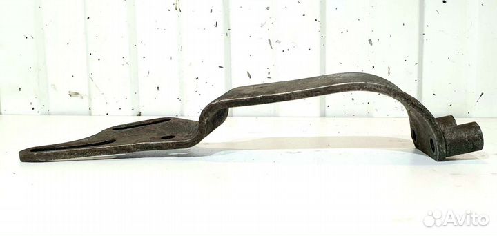 Кронштейн гидроусилителя Ауди 80 б3 / б4