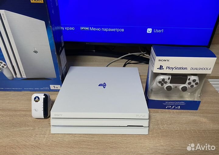 Прошитая PS4 Pro белая (3 ревизия) 1tb с коробкой