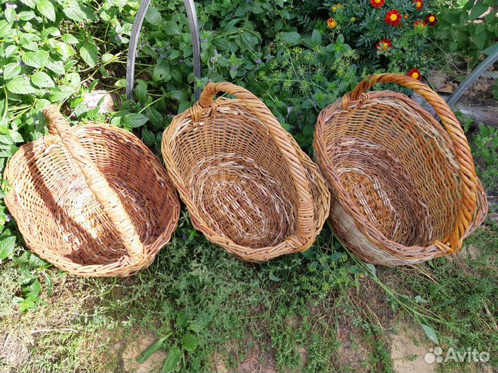 Корзины плетеные из ротанга