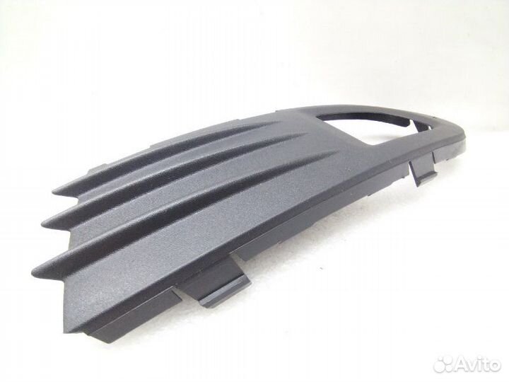 Решетка в бампер передняя левая Volvo V50 1 2005