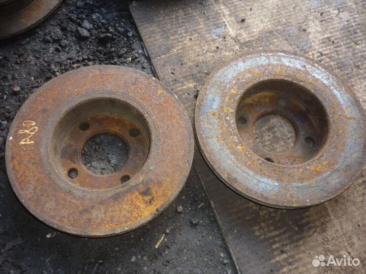 Тормозные диски Ауди 80 Б3 1.8
