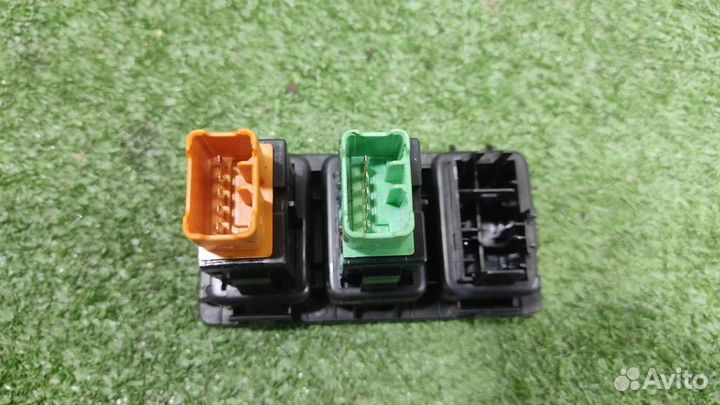 Блок кнопок Suzuki Grand Vitara 2008