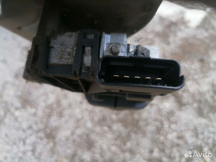 Трапеция дворников с мотором Renault Logan