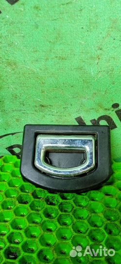 Ручка коврика багажника Volkswagen Golf (Mk4) IV