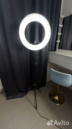 Кольцевая LED лампа