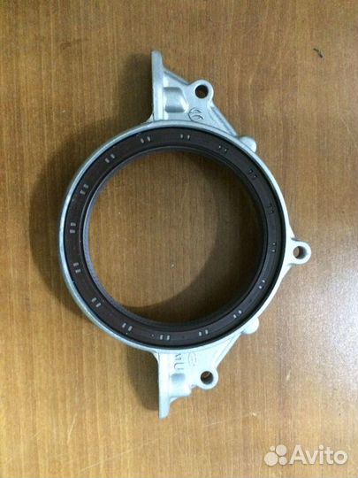 Крышка коленчатого вала Hyundai Tucson