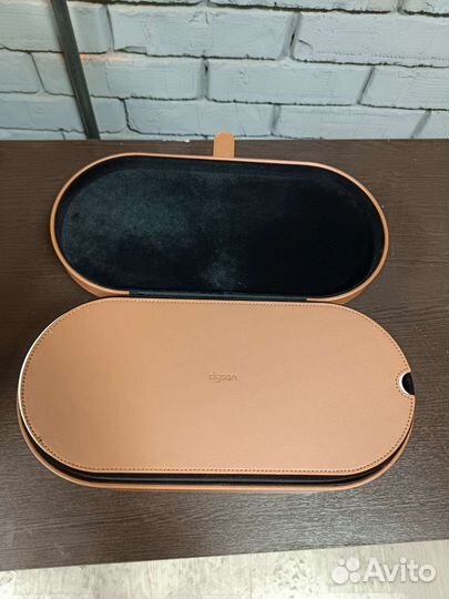 Стайлер dyson новый