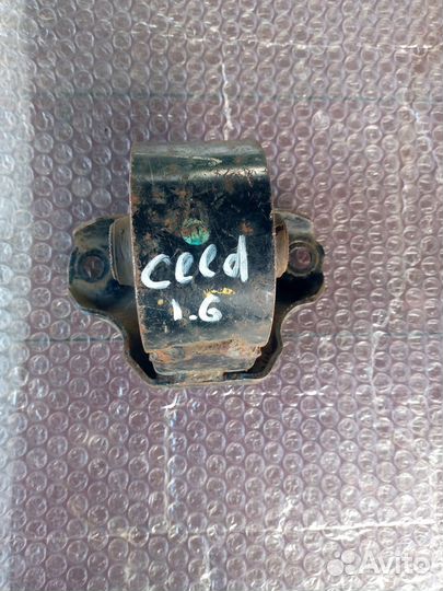 Опора двигателя передняя Kia Ceed 2007-2012