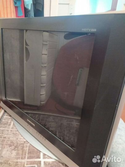 Телевизор samsung