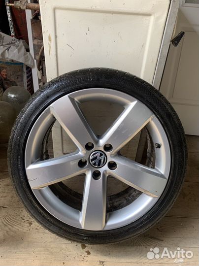 Колесо от volkswagen passat cc r18