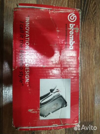 Совершенно новые передние колодки Brembo на хонду