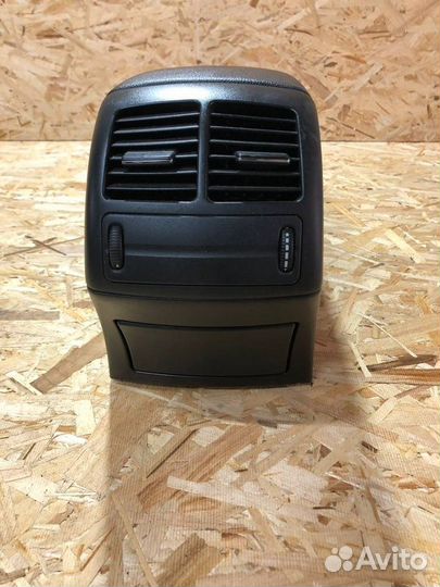 Подлокотник Mercedes E W211 Е30 М272943 2007