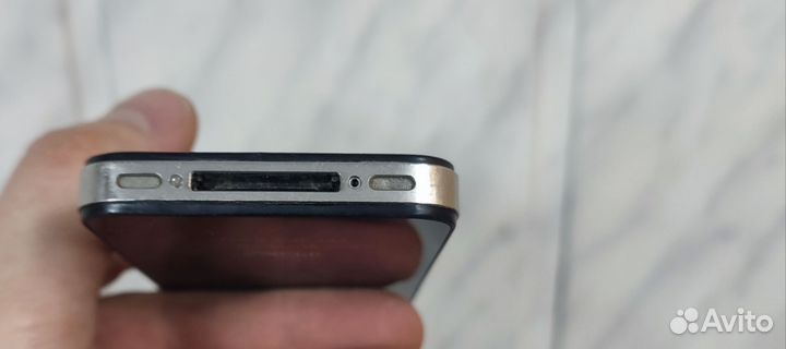 iPhone 4S, 16 ГБ