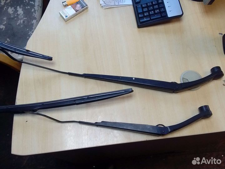 Поводок дворника hyundai Solaris 1