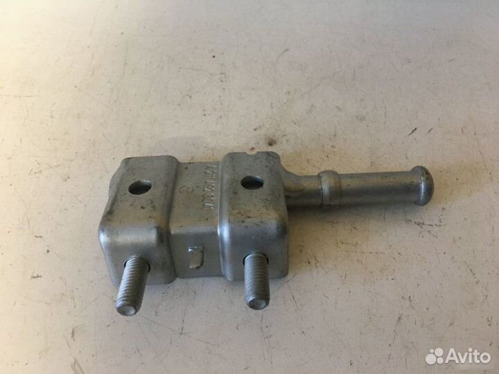 Кронштейн глушителя Mercedes-Benz E-Class W211