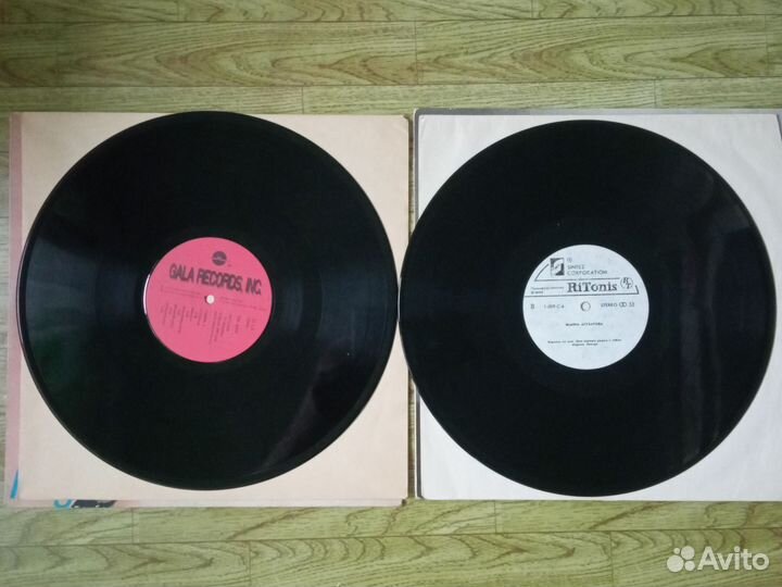 Виниловые пластинки для Юрия Деренко