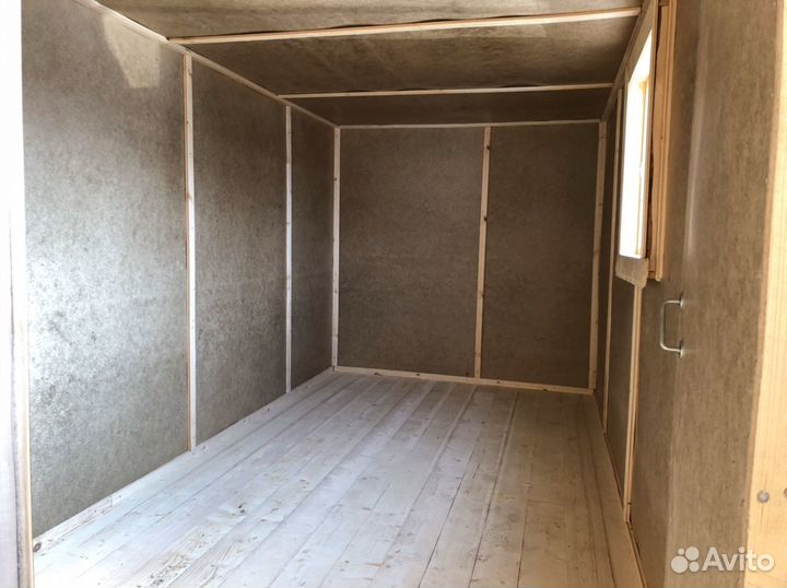 Бытовка с распашными дверьми