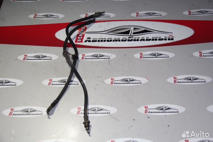 Тормозной шланг перед c Toyota Sienta NCP81G 1NZ-F