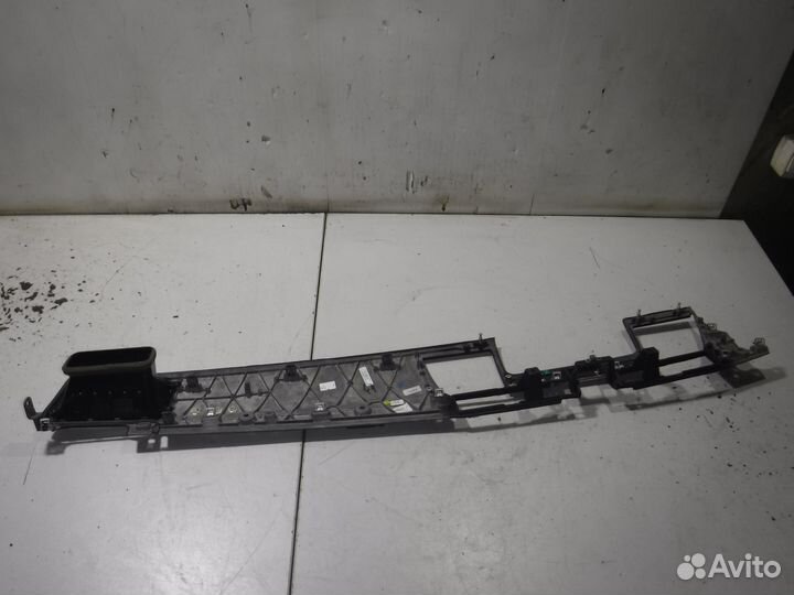 Накладка декоративная Audi A8 D4 4H